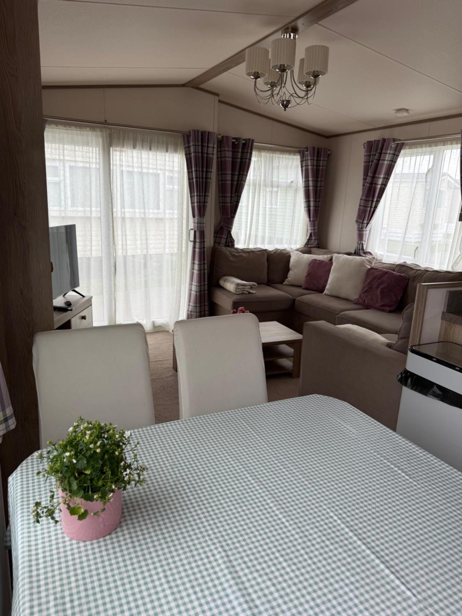 Agnes Place * Nairn